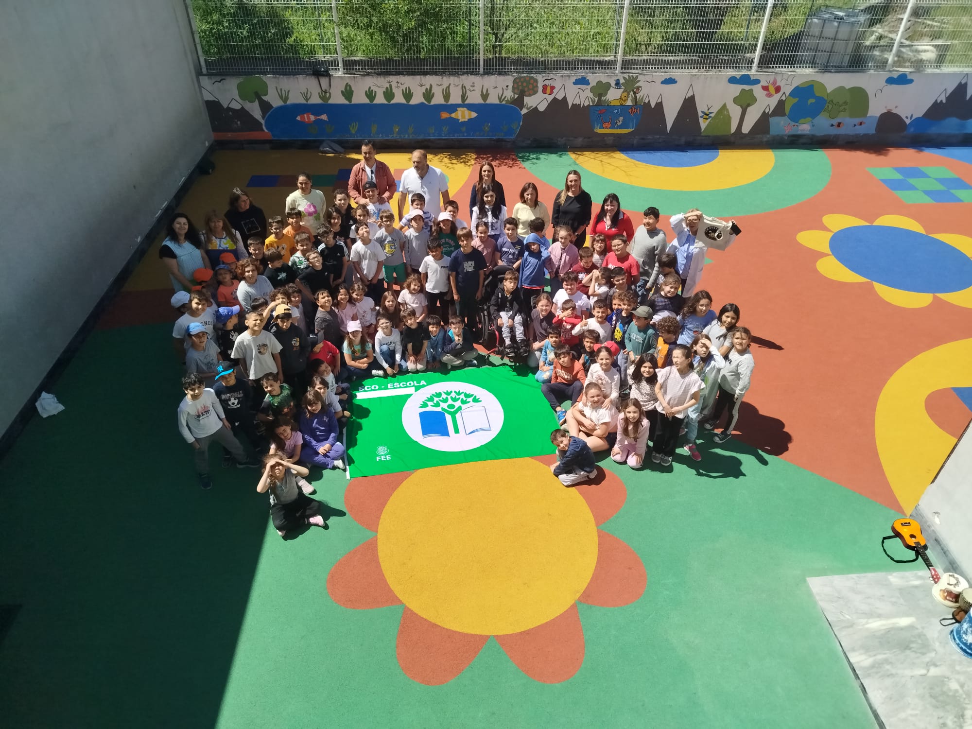 A Escola Básica da Gesteira partilha com o Centro Escolar do Marco os compromissos assumidos para a construção de um futuro mais sustentável.