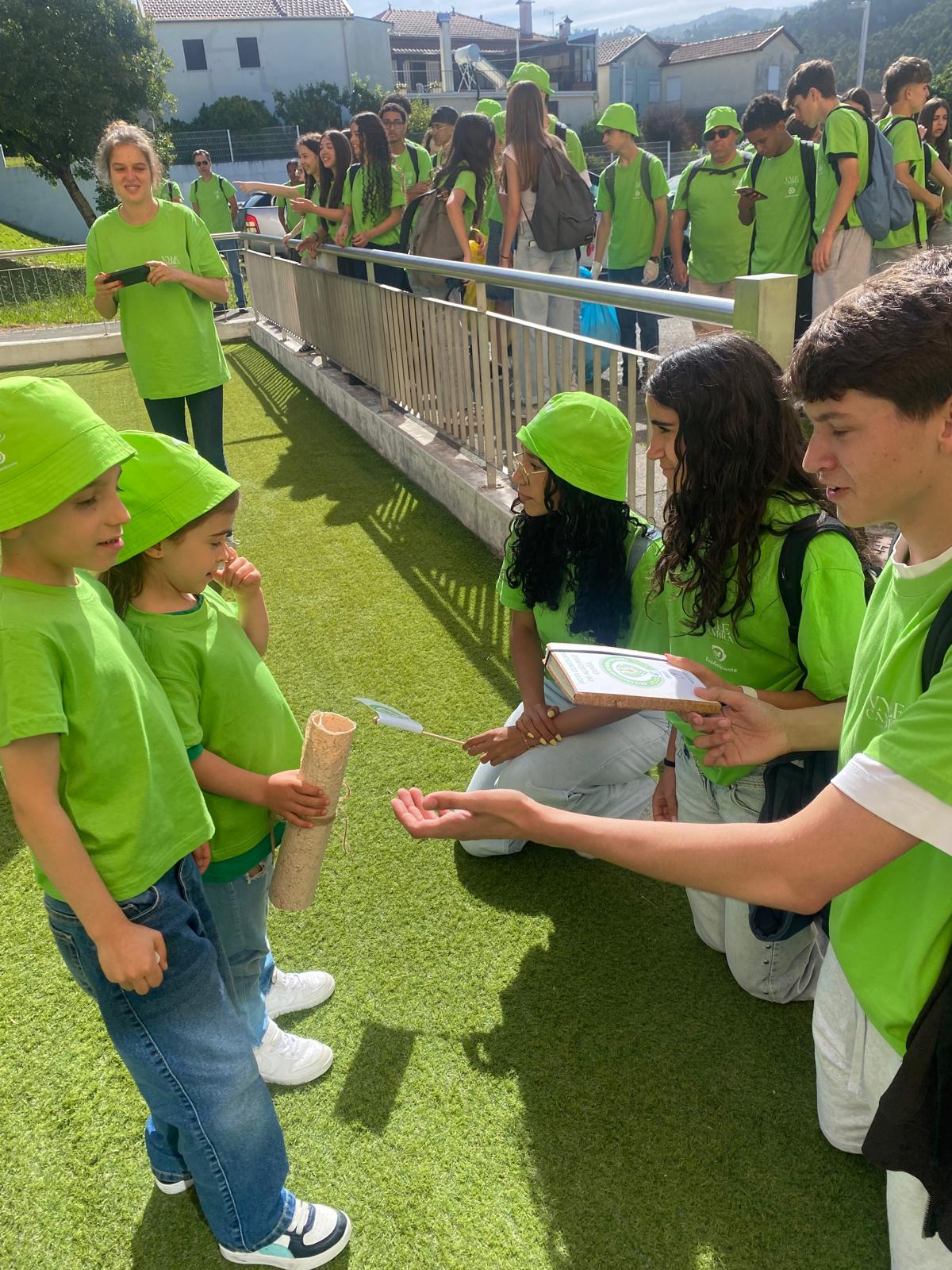 Entrega dos testemunhos na Eco-Escola da Santa Casa da Misericórdia de Vale de Cambra.