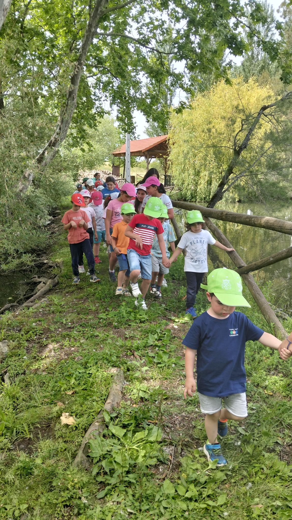 Passagem de testemunho no lago do Sume e atividade sobre a biodiversidade ali existente.