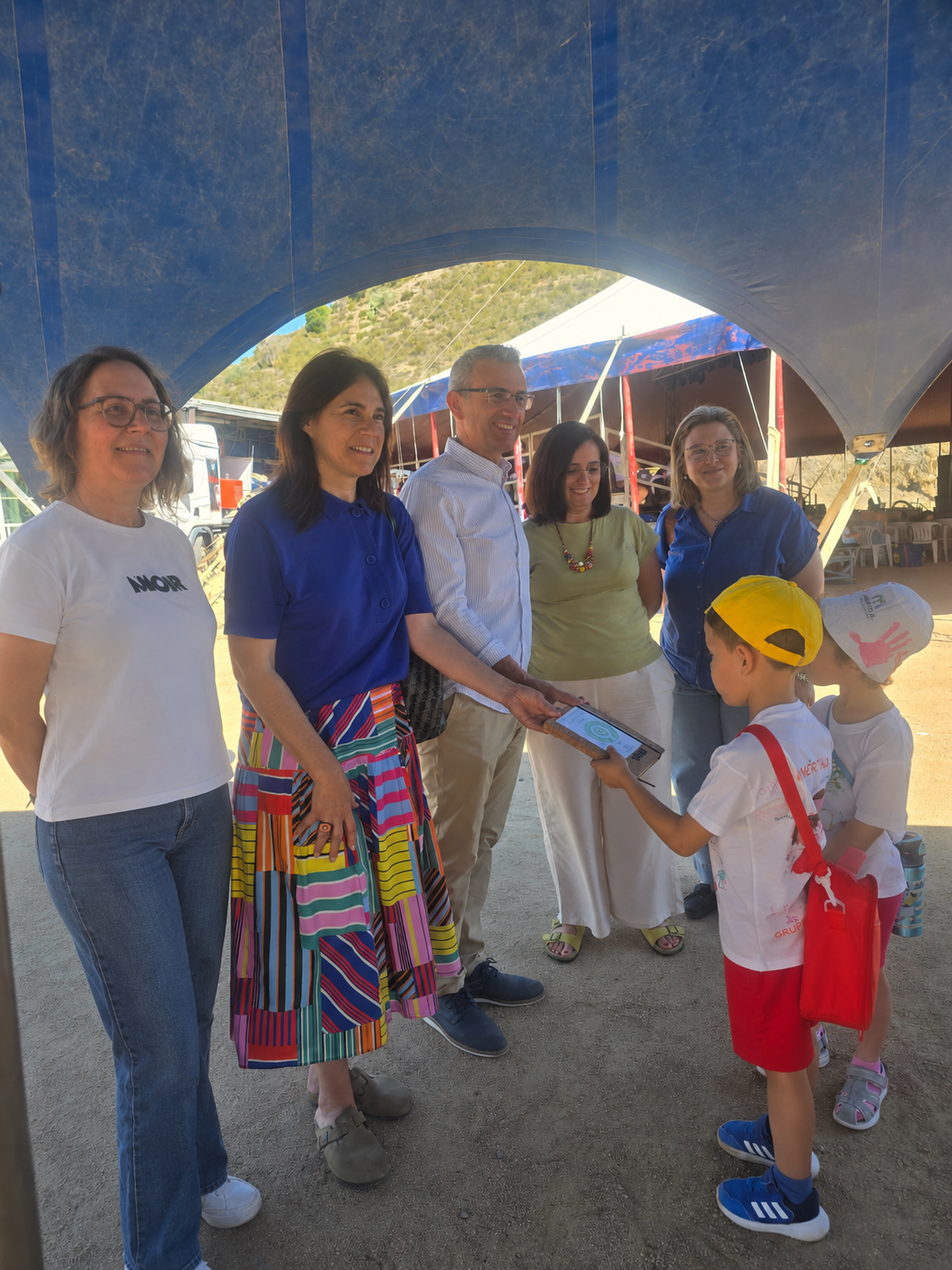 Um Dia Especial....Dia Mundial da Criança.....Dia da entrega do caderno de compromissos pelos alunos.