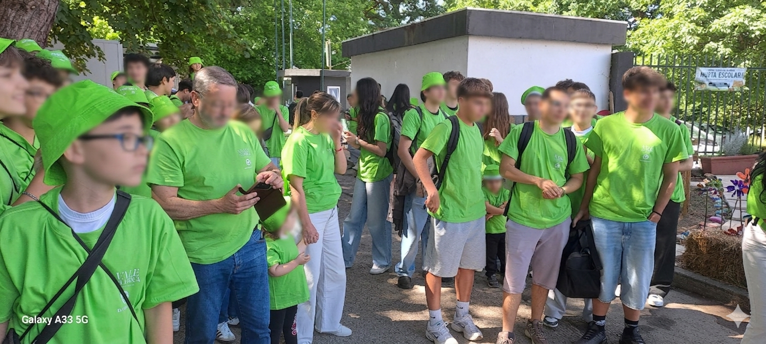 Chegada da comitiva à horta.